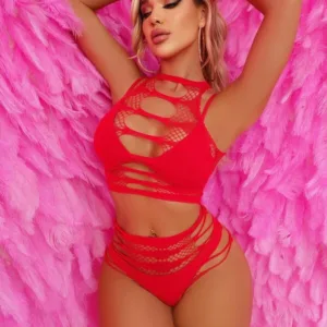 Ensemble de lingerie découpe résille rouge
