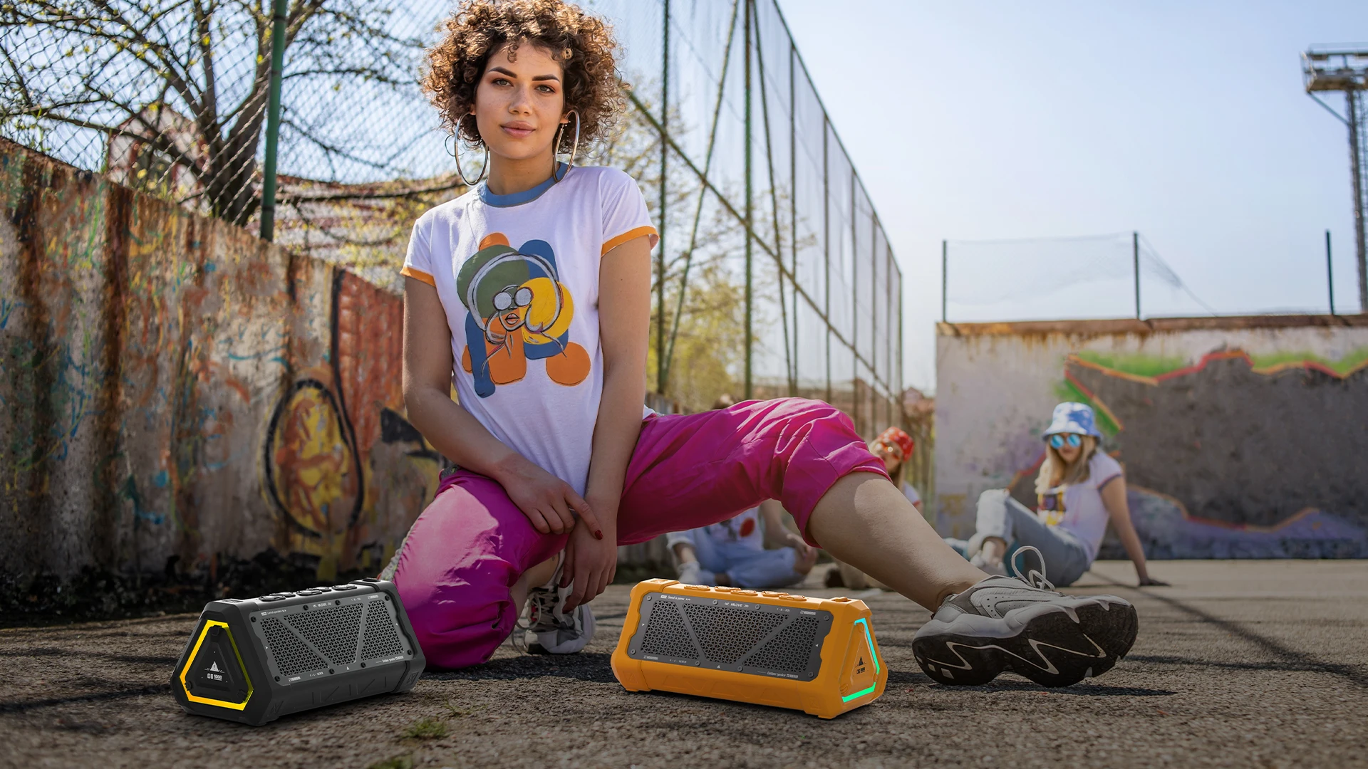 MLOVE P3 haut-parleur Bluetooth extérieur, puissance de sortie 40W haut-parleur Bluetooth 5.3, son stéréo IPX7 étanche, carte Micro SD, lumière RGB