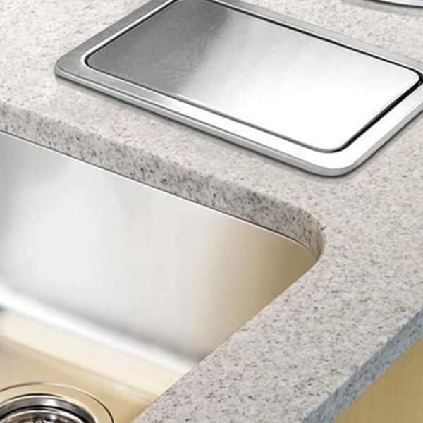 S77185810_2 S77185810_2