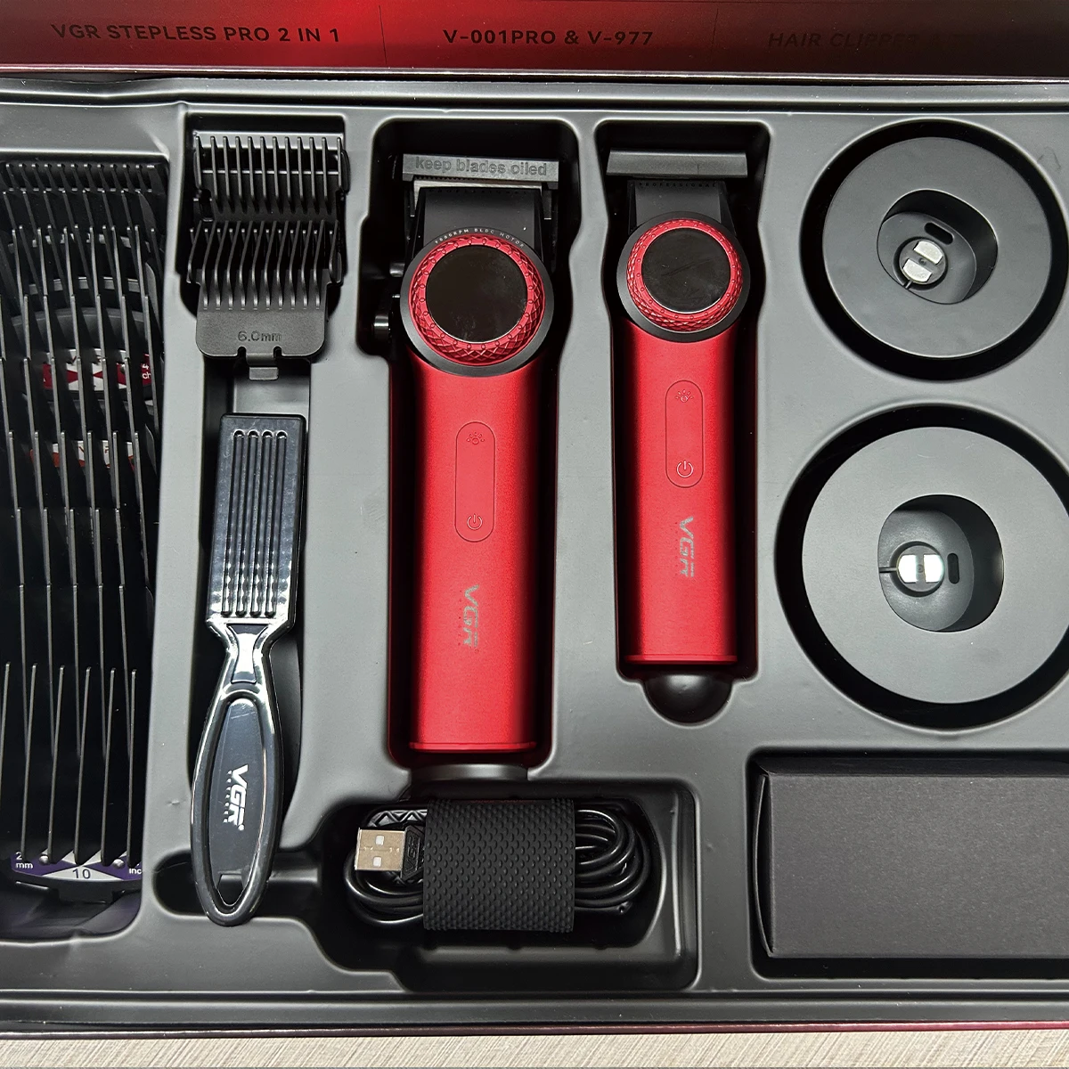 VGR 001 977 nouvel ensemble de coupe de cheveux tondeuse à cheveux pour hommes haut de gamme affichage numérique intelligent poussoir électrique sculpture et blanchiment